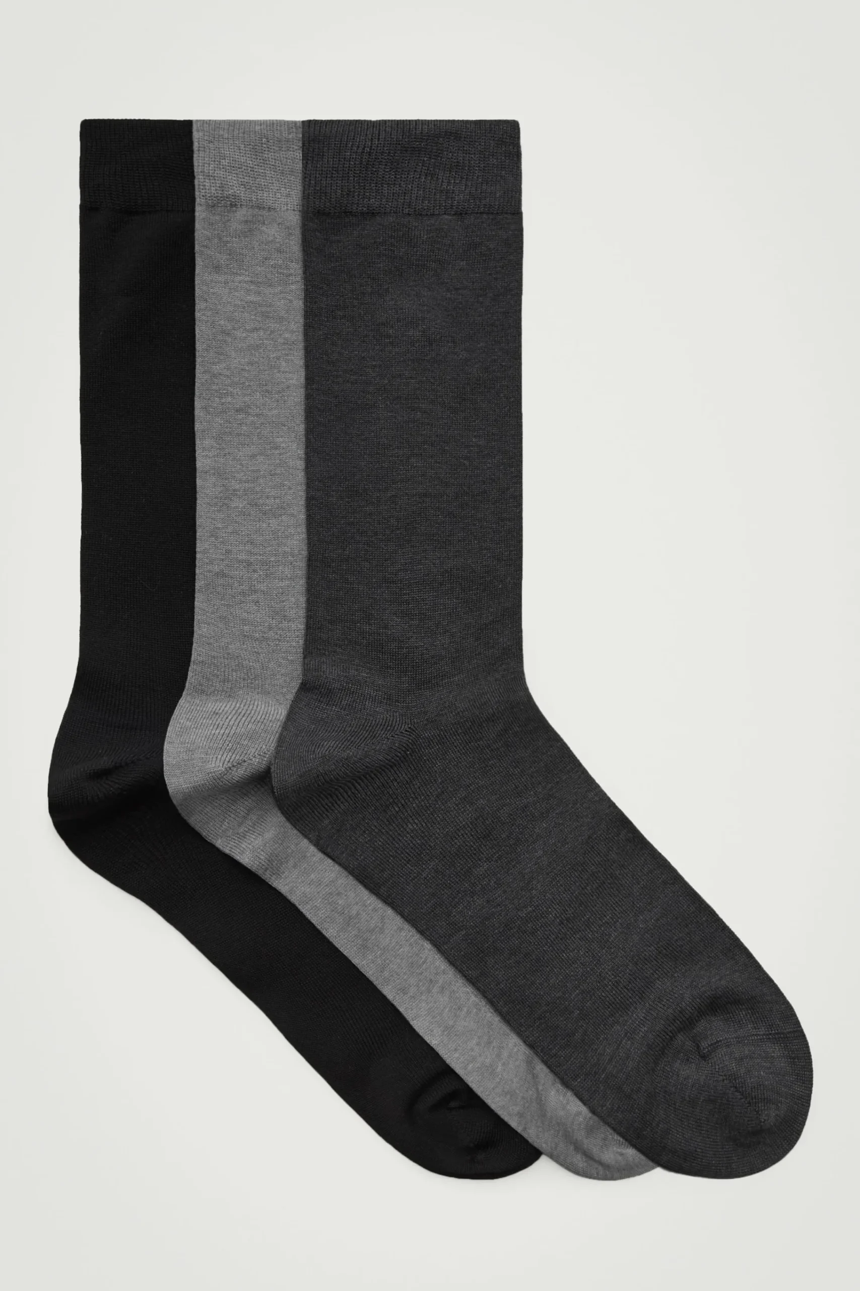 COS 3 PAIRES DE CHAUSSETTES COTON MERCERISÉ Noir / Gris foncé / Gris clair Best